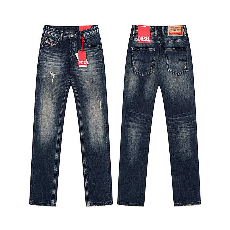 Mörkblå Diesel herrjeans framifrån och bakifrån