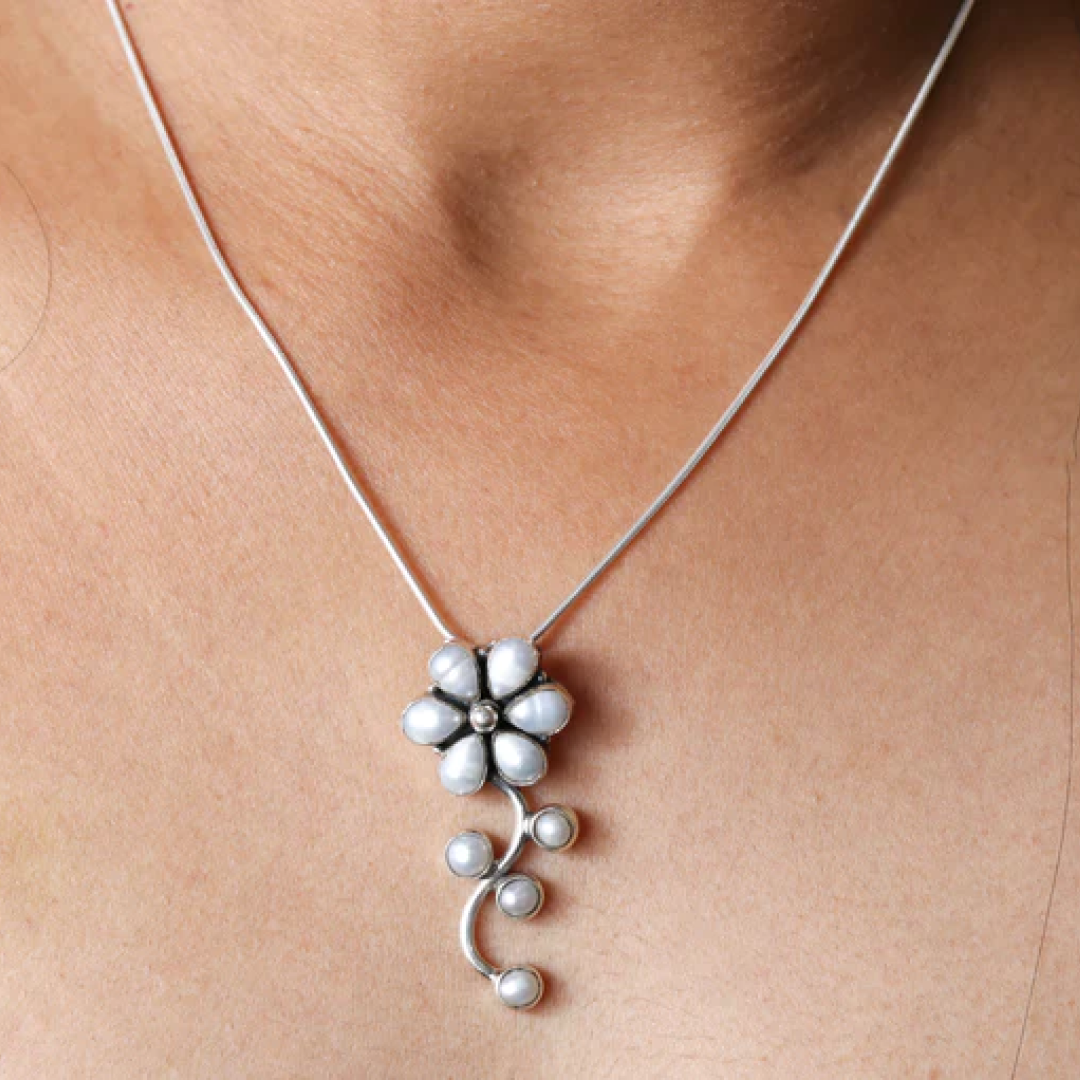 Floral Pearl Pendant-2