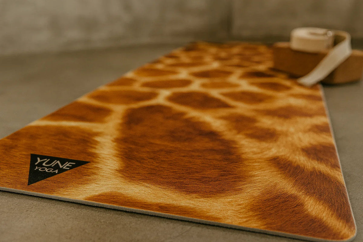 Giraffe Print Eco Yoga Mat – 6mm Support, Non-Slip Surface | Yune-3