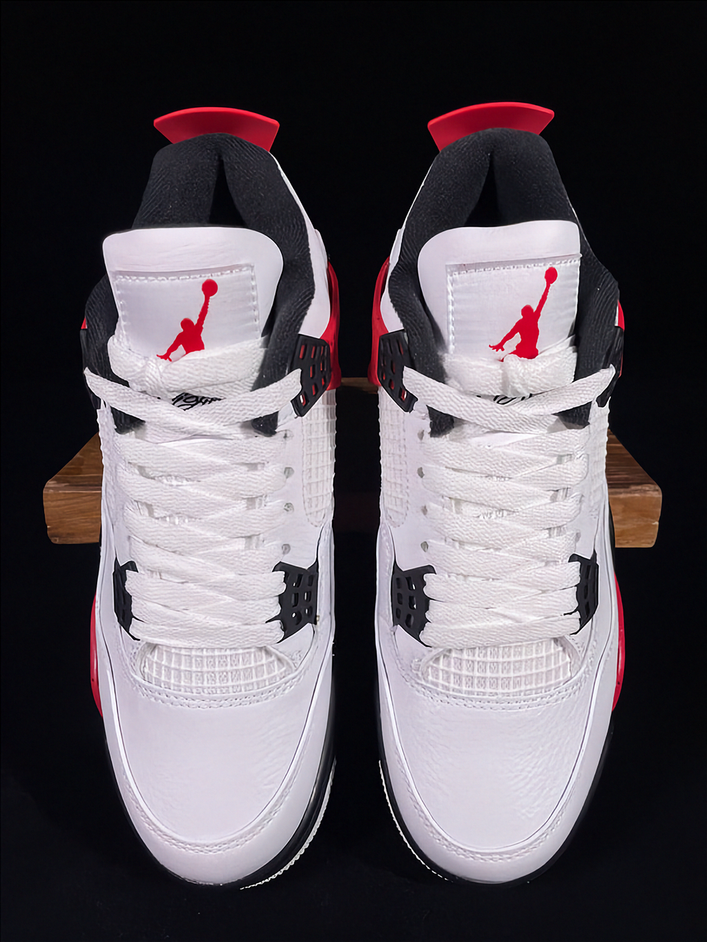 Air Jordan 4 Retro 'White Cement'