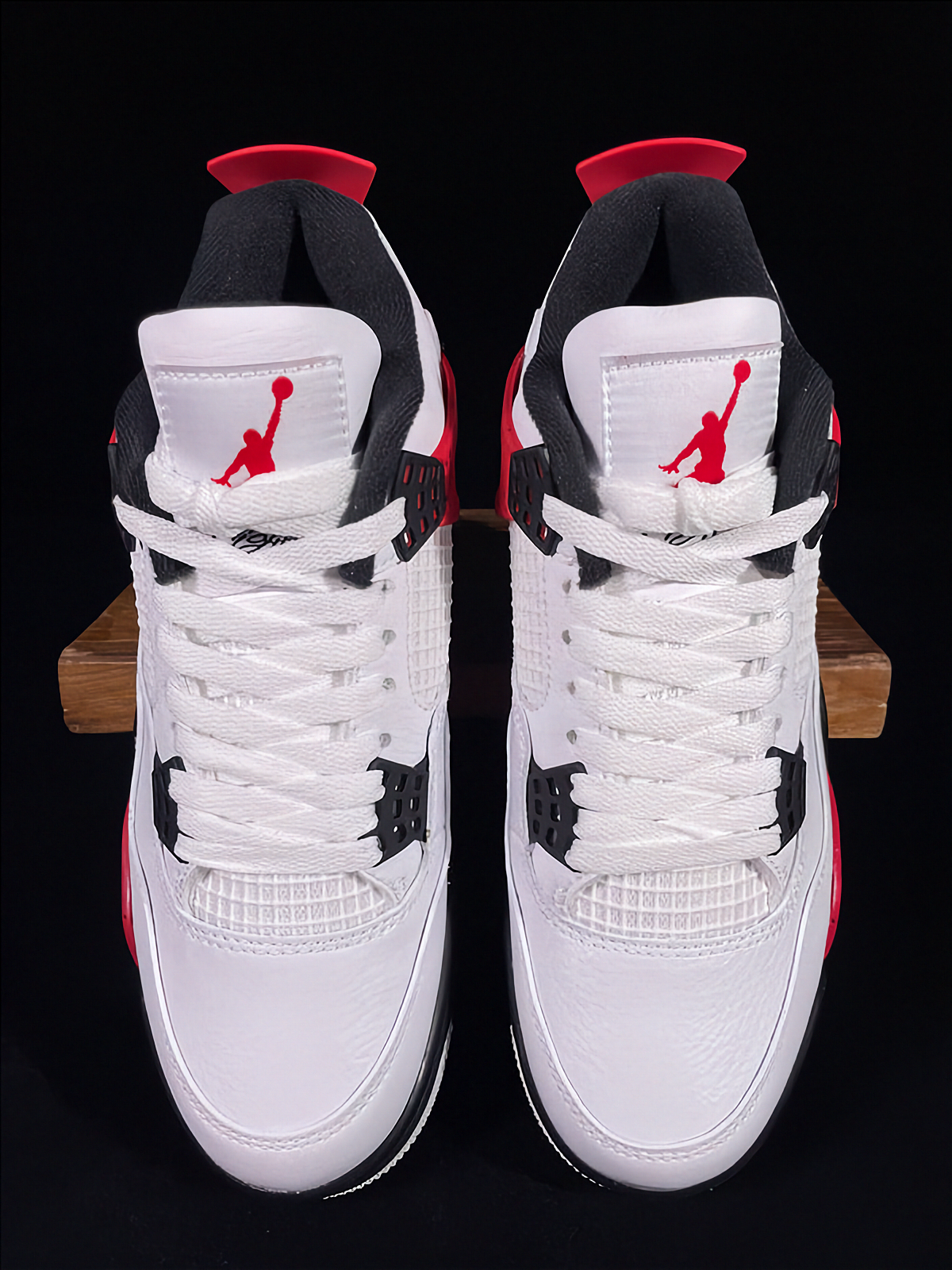 Air Jordan 4 Retro 'White Cement'