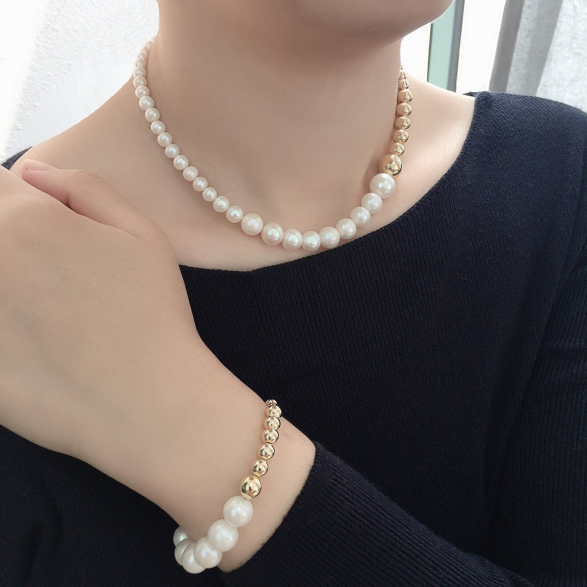 Freshwater Pearls Modern Bracelet MB122-1