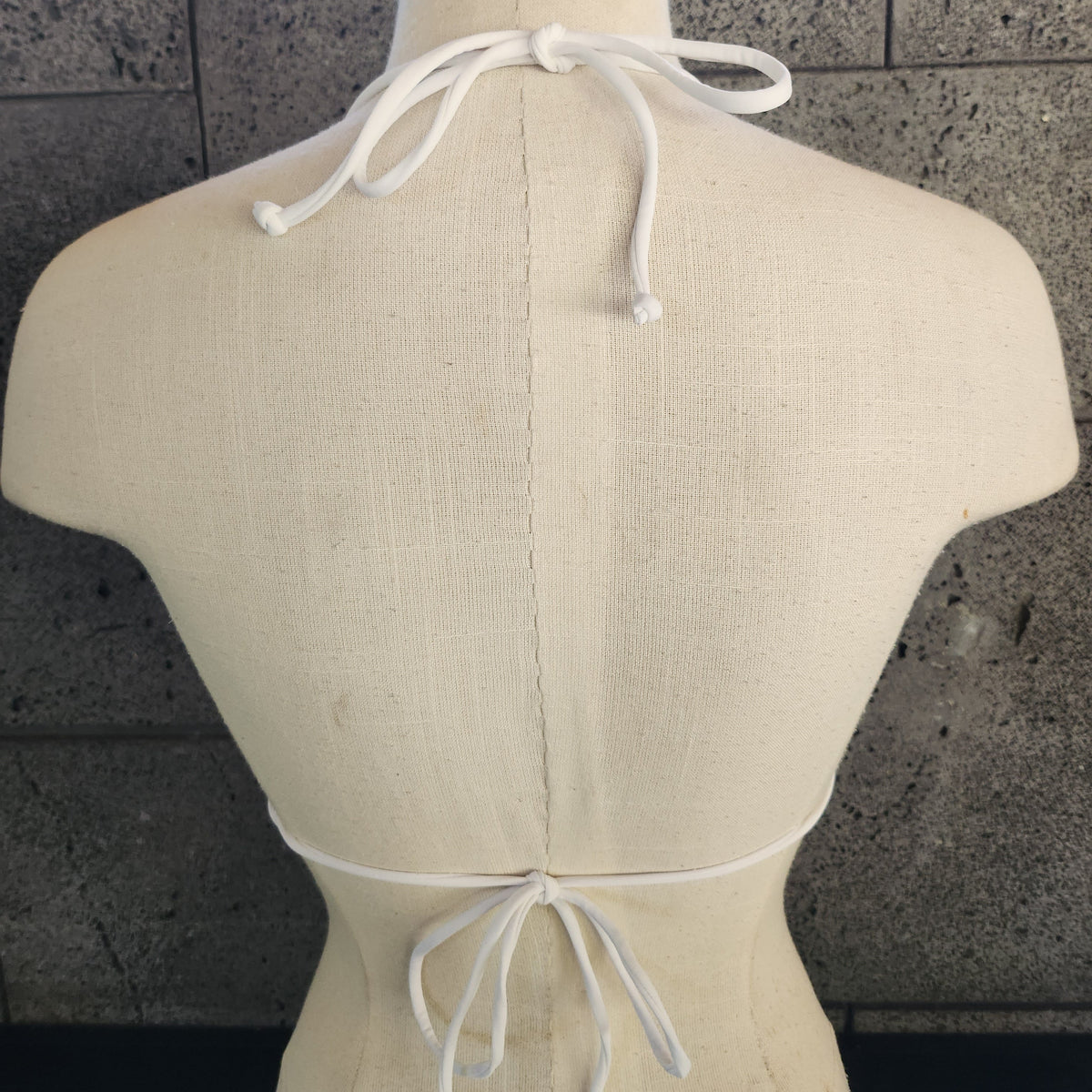 Loco Boutique Burlap Sliding Triangle