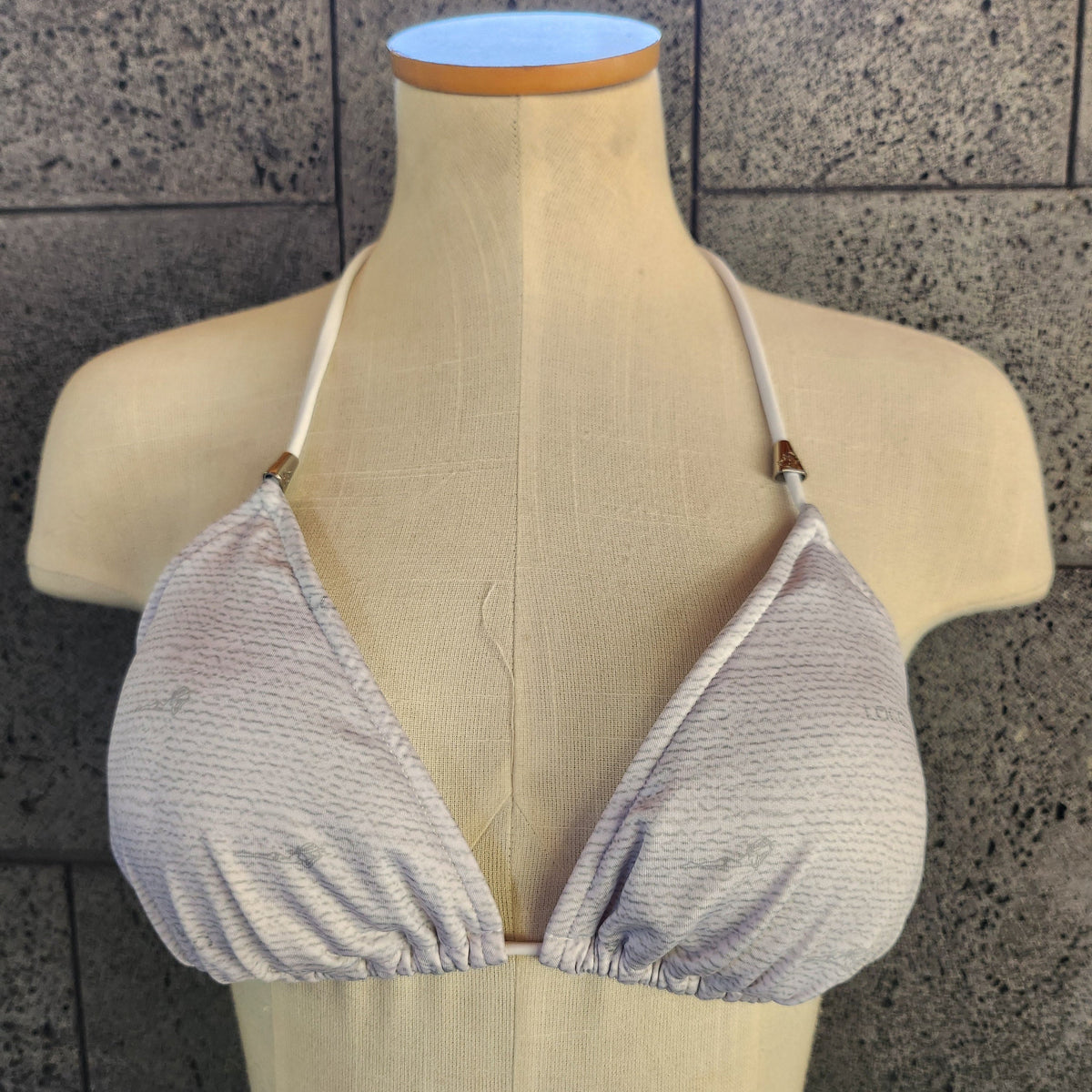Loco Boutique Burlap Sliding Triangle
