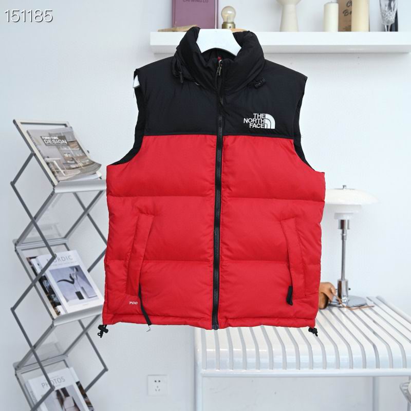 Röd och svart The North Face väst