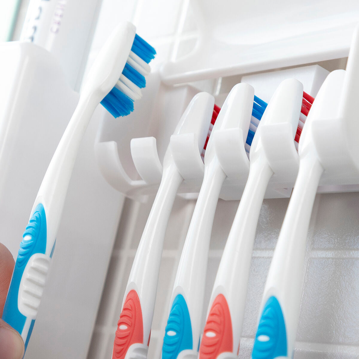 Toothpaste Dispenser and Holder Diseeth InnovaGoods-8
