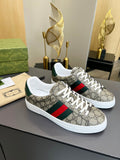 Gucci Ace sneakers GG Supreme med Web-ränd
