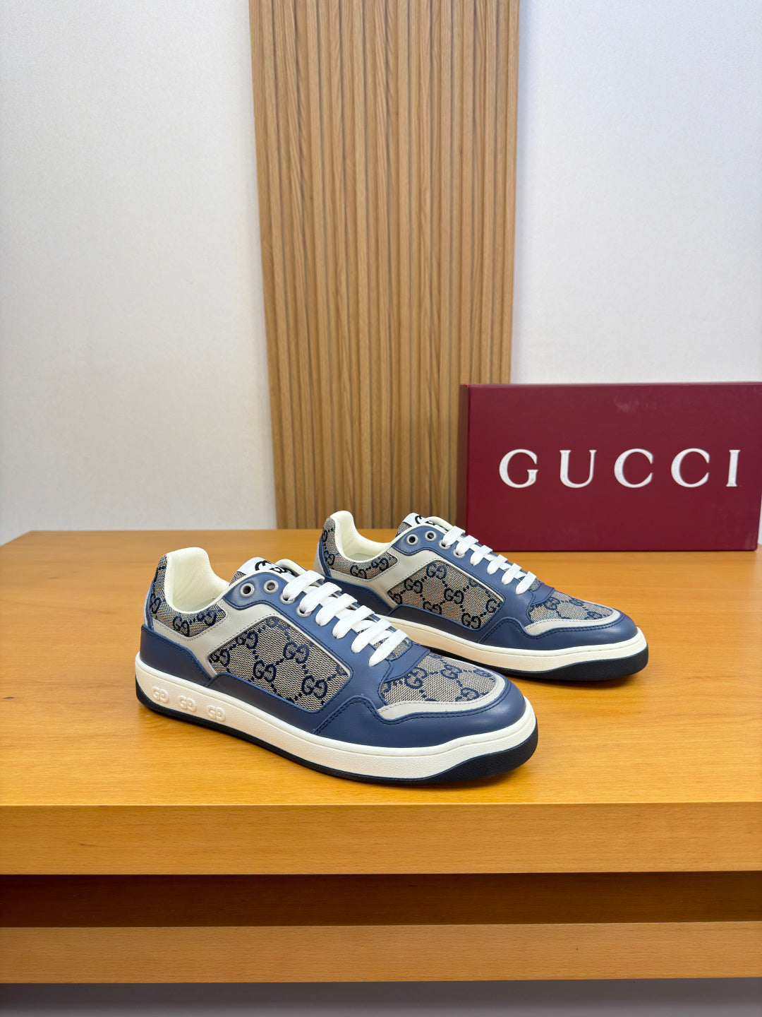 skor  Gucci