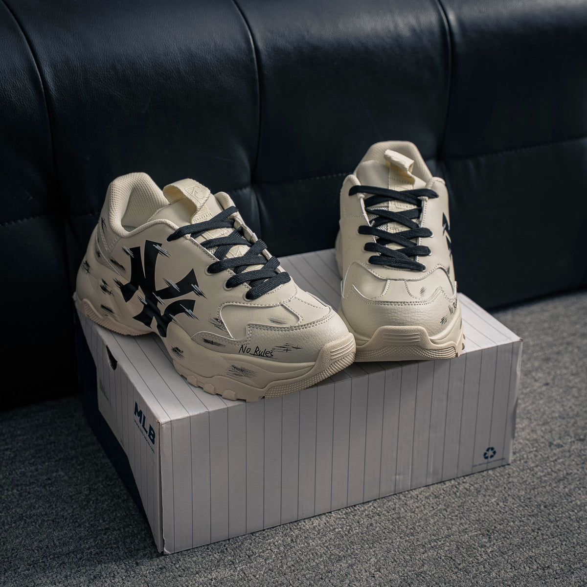 skor  MLB NY-logotypsneakers, graffiti-prankskor.