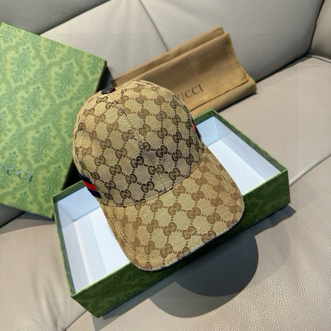 Gucci   Шапки с козирка