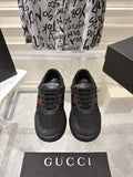 Gucci Screener sneakers svart uppifrån med Web-ränd