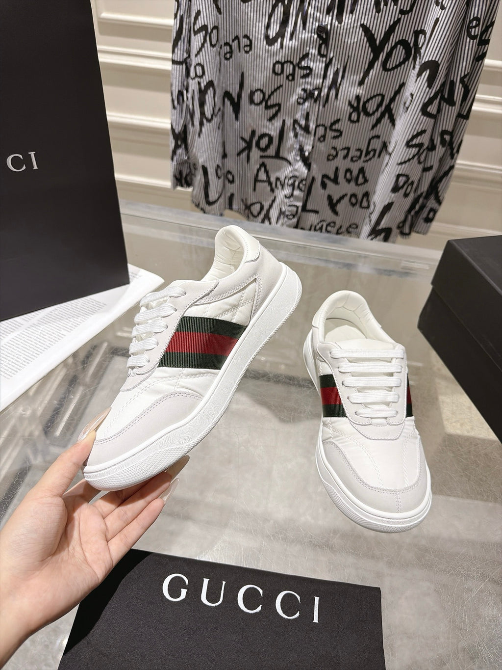 skor  Gucci