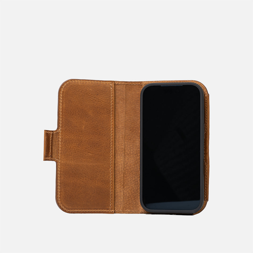 Classic 5.1 Leather Folio Case for iPhone 18 Pro & Pro Max with MagSafe-5