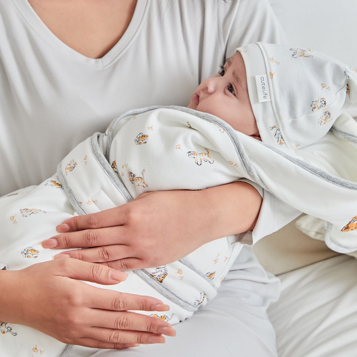 Lively Tiger Light Cotton Baby White Swaddle Wrap-0
