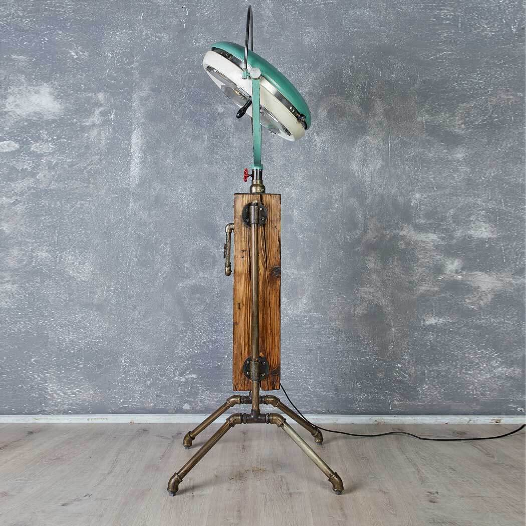 Old Operating Lamp-1