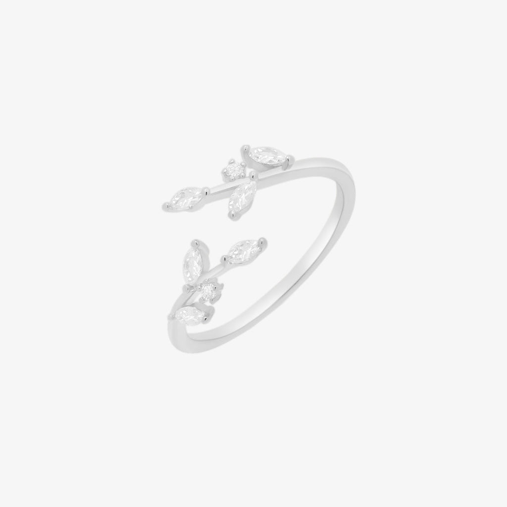 White topaz laurel leaves ring