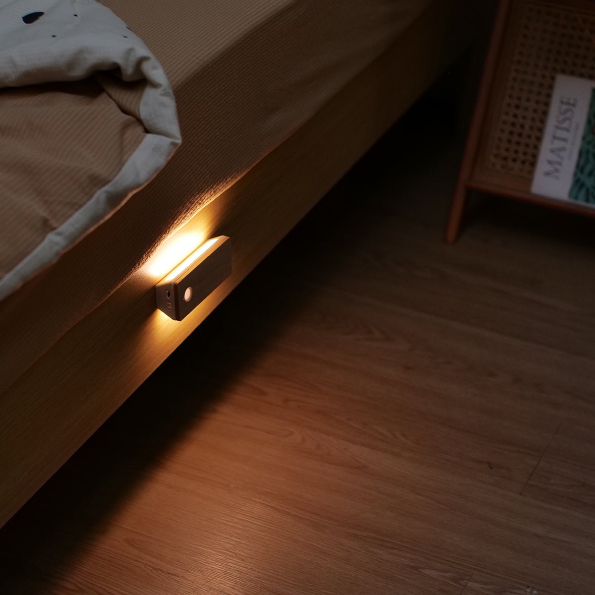 Rechargeable Motion Sensor Wooden Wall Night Light-1