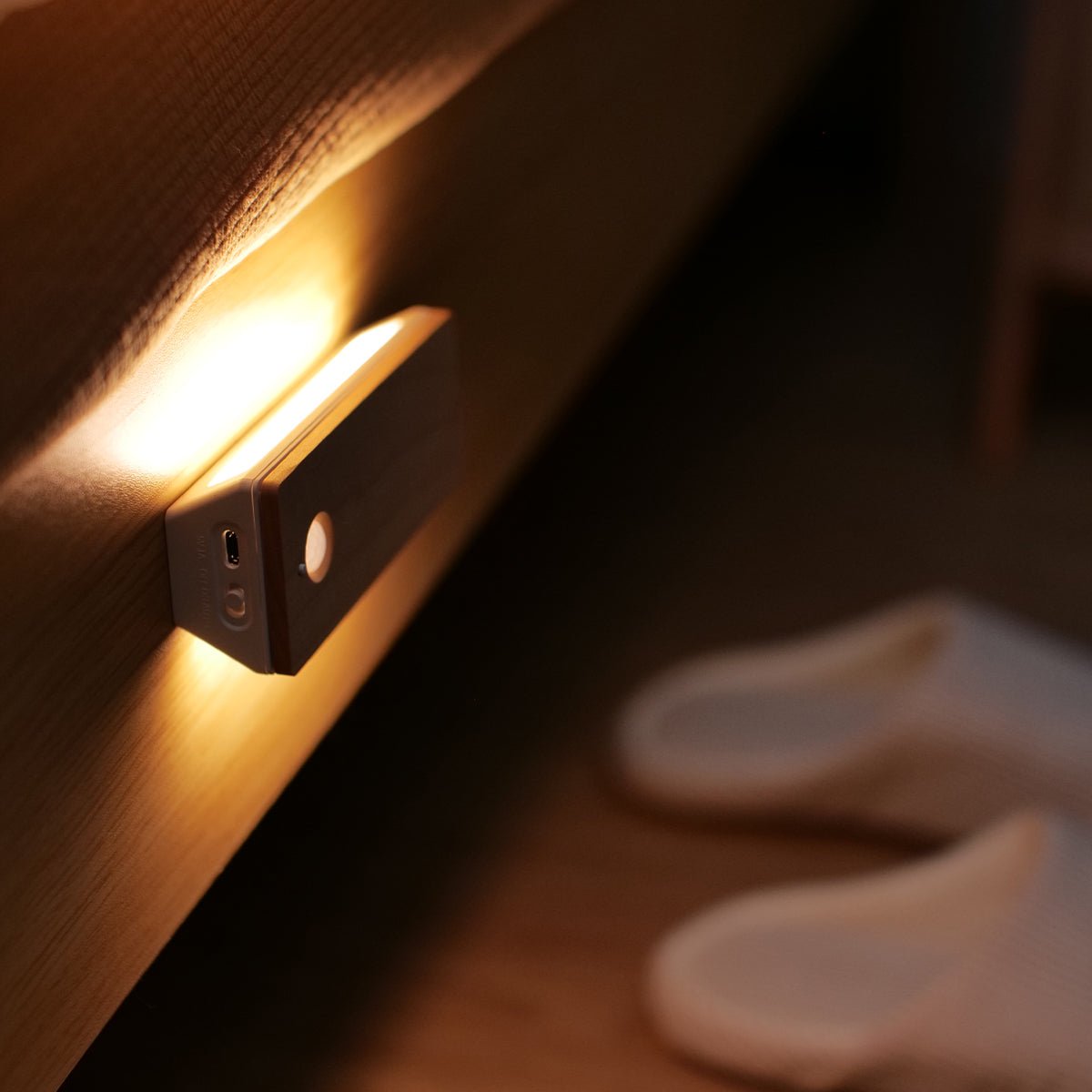 Rechargeable Motion Sensor Wooden Wall Night Light-2