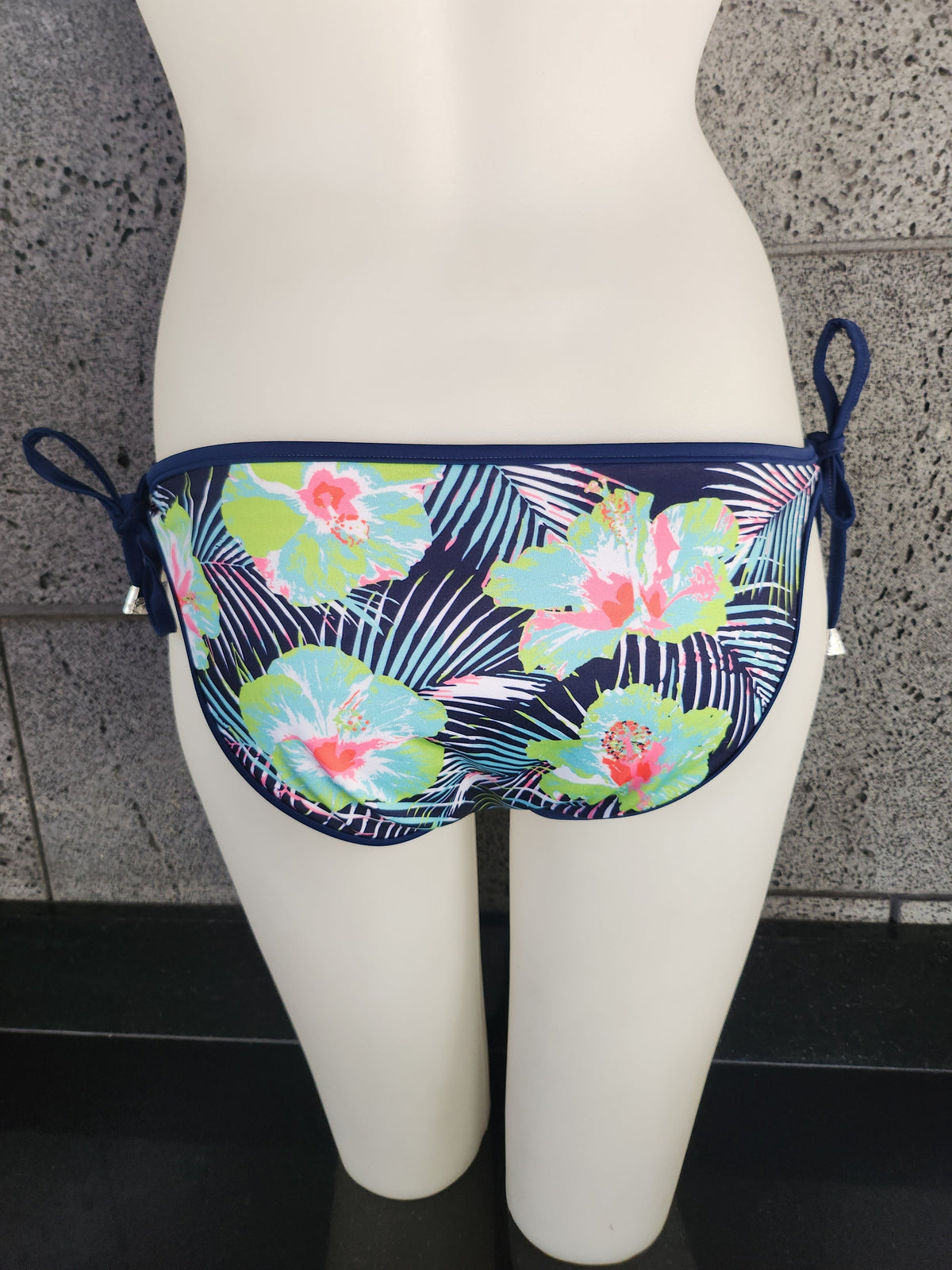 Loco Boutique Blue Flower Reversible