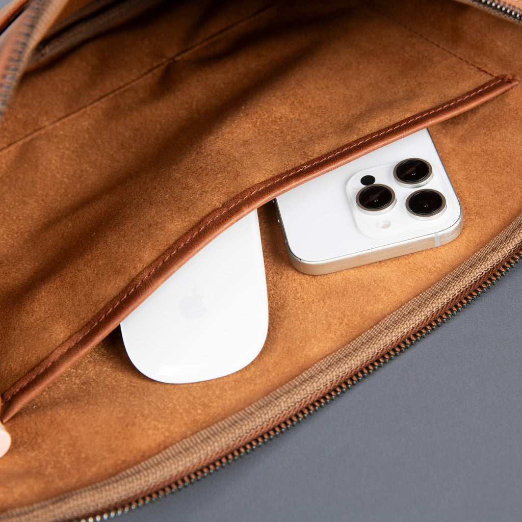 Кожена чанта за лаптоп Seward с презрамка - Калъф за MacBook 14" и 16"