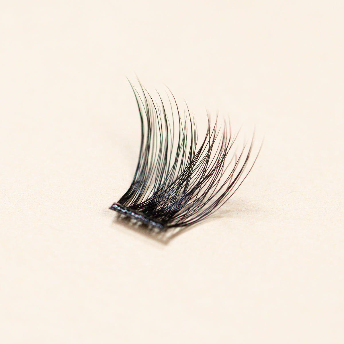 Single lashes (different lengths) | Whispy Medium-1