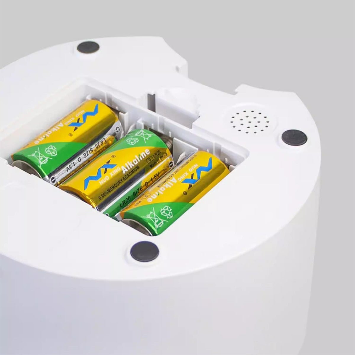 Smart Vacuum Pet Food Storage Container D-Size Alkaline Batteries 1.5V (3-Pack)-2