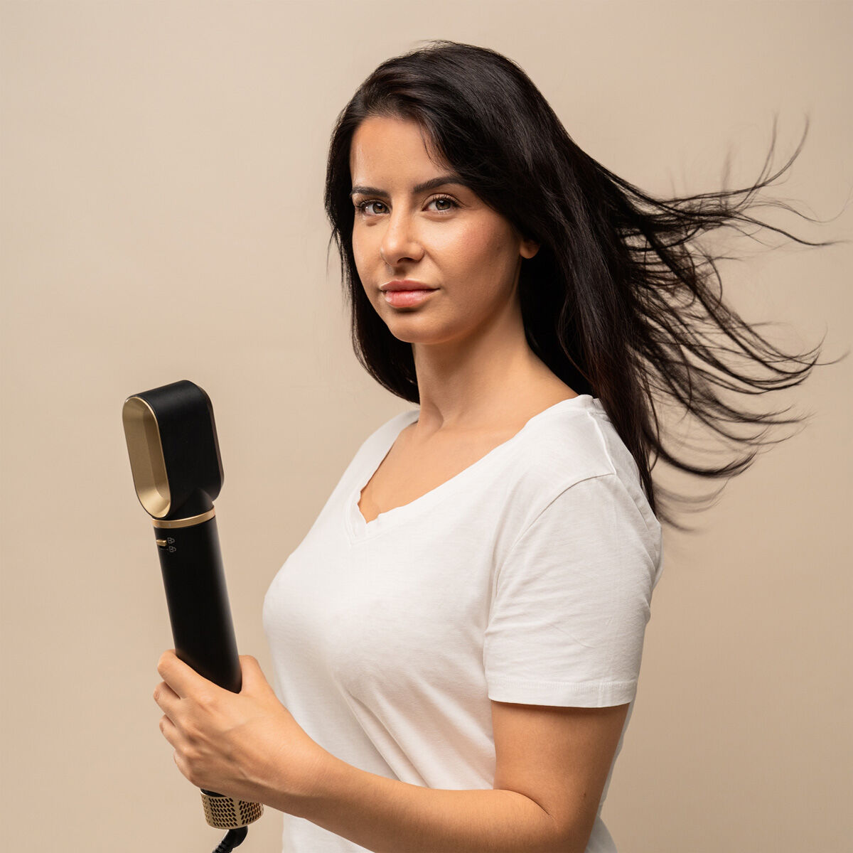 Ionic Multifunctional Air Dryer and Styler Brush with Coanda Technology and 7 Accessories Wavify InnovaGoods-13